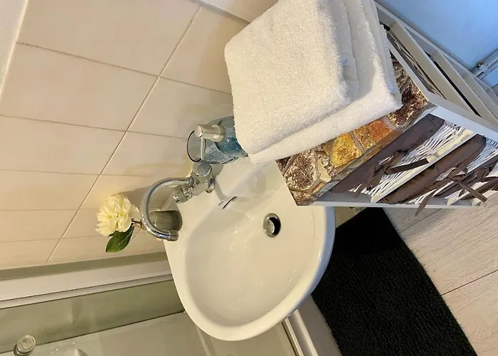 Cosy Au Pied De La Gare De 公寓